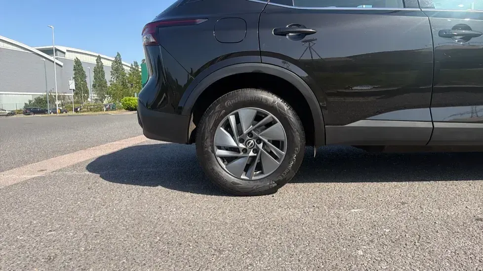 Used Nissan Qashqai Acenta Premium 158 HP (116 kW) 2023 Black SUV