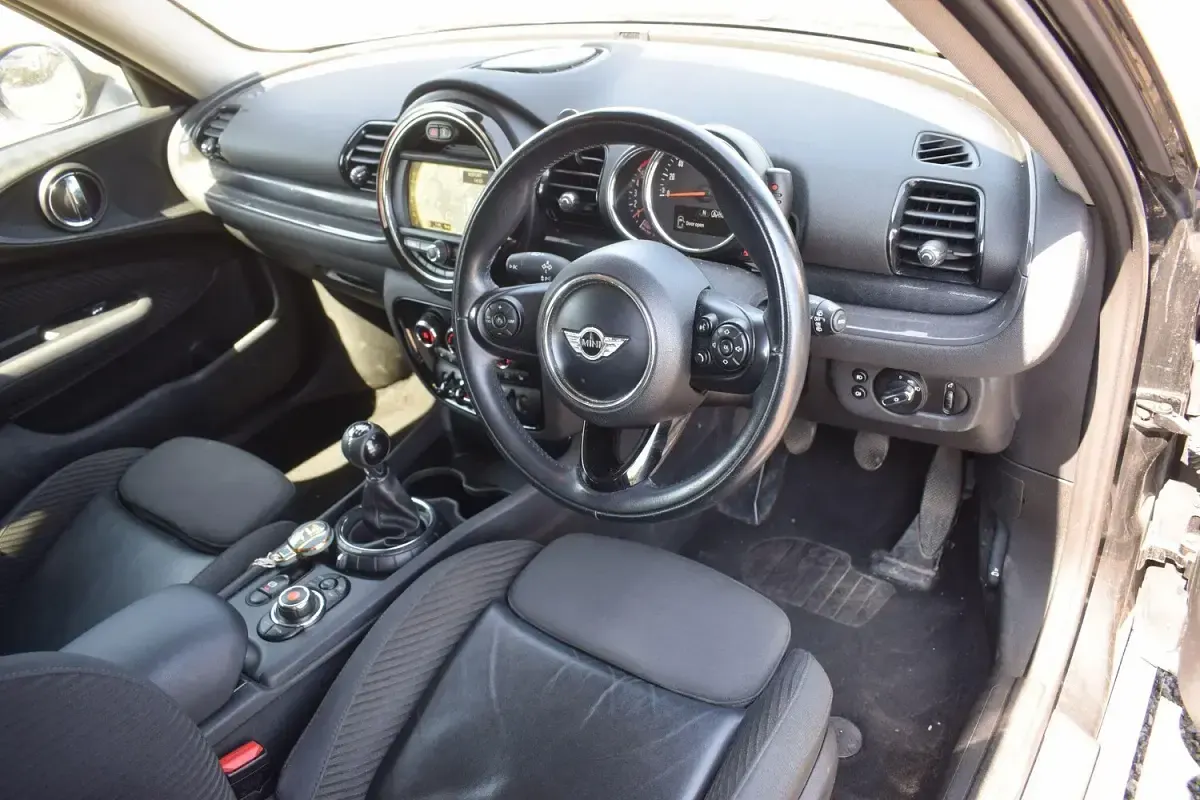 Used Mini Cooper Clubman 2016 Black Estate