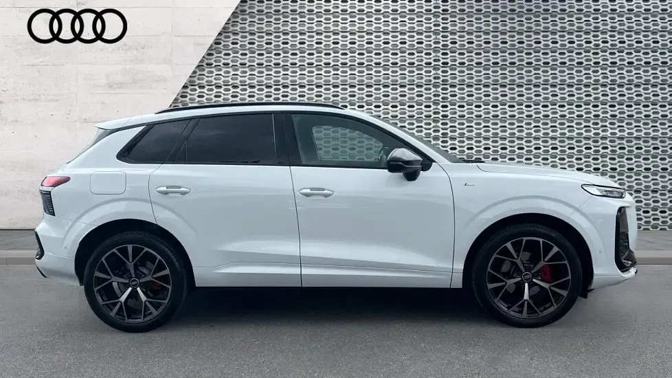 New Audi Q3 Advanced 150 HP (110 kW) 2026 White SUV