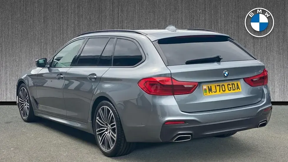 Used BMW 520 M Sport 190 HP (139 kW) 2020 Blue Estate