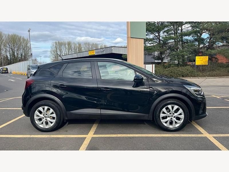 Used Renault Captur Iconic 91 HP (66 kW) 2022 Black  SUV