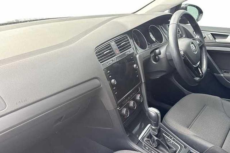 Used VW Golf VII 130 HP (95 kW) 2018