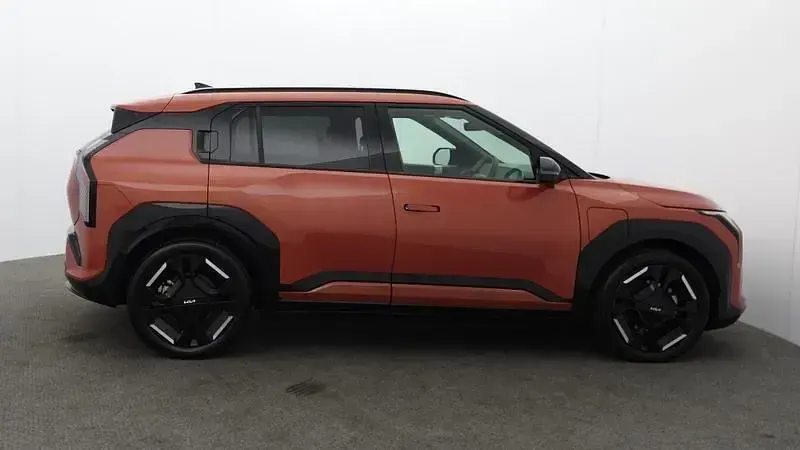 Used Kia EV3 GT-Line 147 kW (201 HP) 2025 Orange SUV