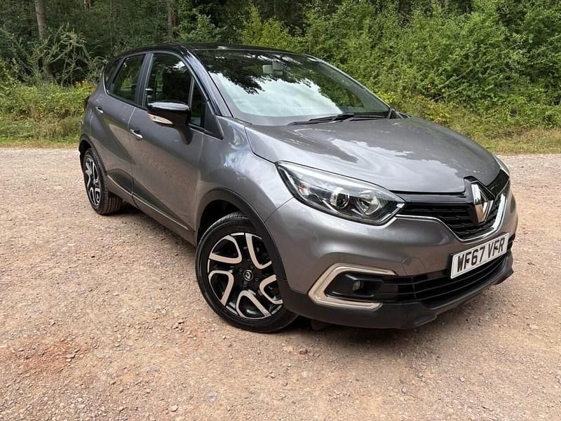 Grey/black Used 2017 Renault Captur Dynamique SUV | £6,495 (Fair price) - Image 1/4