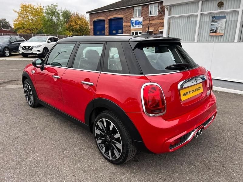 Used Mini Cooper S Exclusive 2019 Red Hatchback