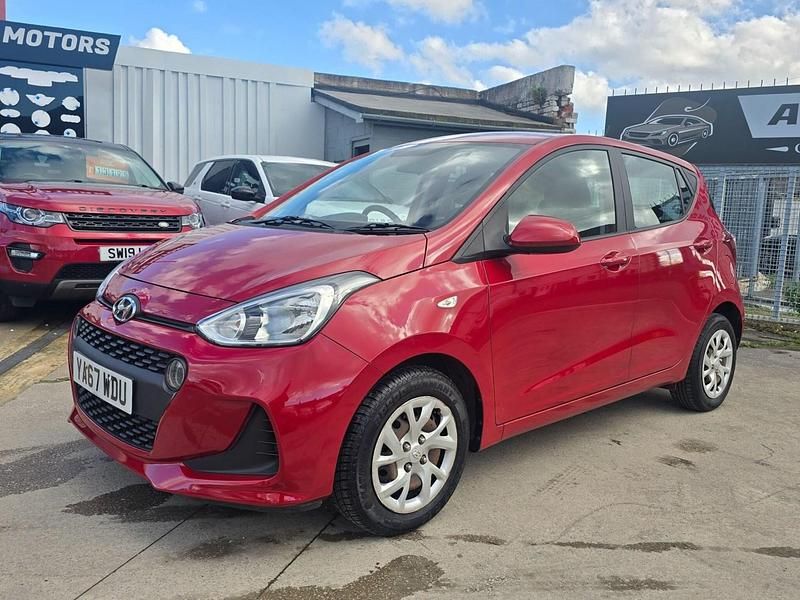 Usado Hyundai i10 SE 66 HP (48 kW) 2018 Vermelho Citadino