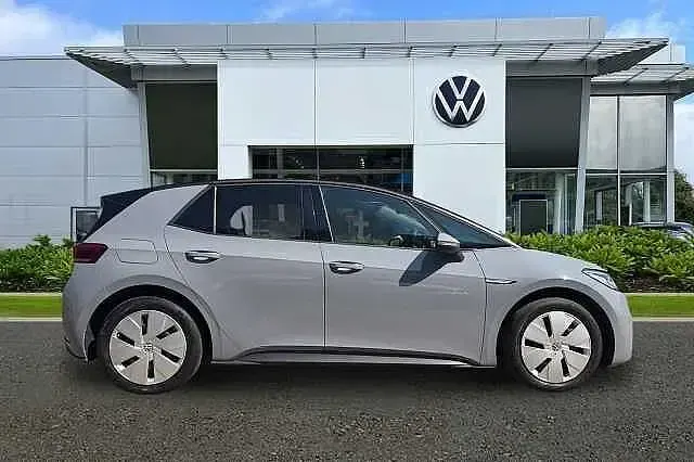 Usado VW ID.3 Pro 106 kW (145 HP) 2021 Cinzento Citadino