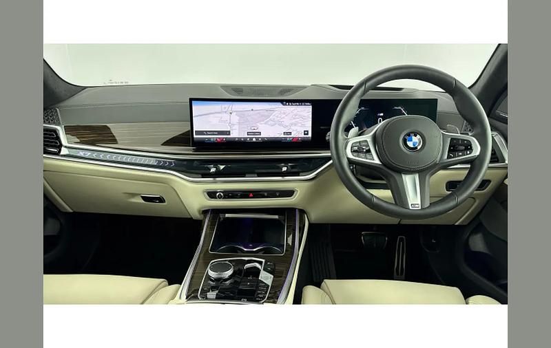 Used BMW X7 M Sport 352 HP (258 kW) 2024 Other SUV