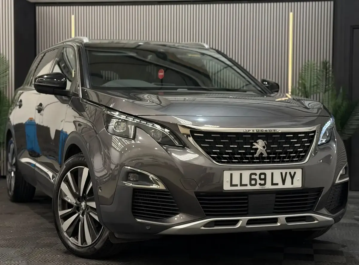 Used Peugeot 5008 Premium 130 HP (95 kW) 2019 Grey SUV