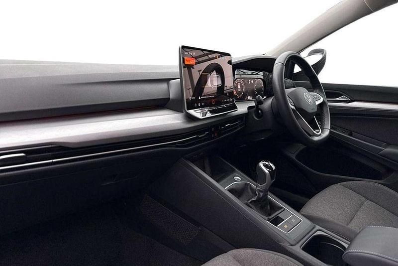 Used VW Golf VIII Life 115 HP (84 kW) 2025 Blue Hatchback