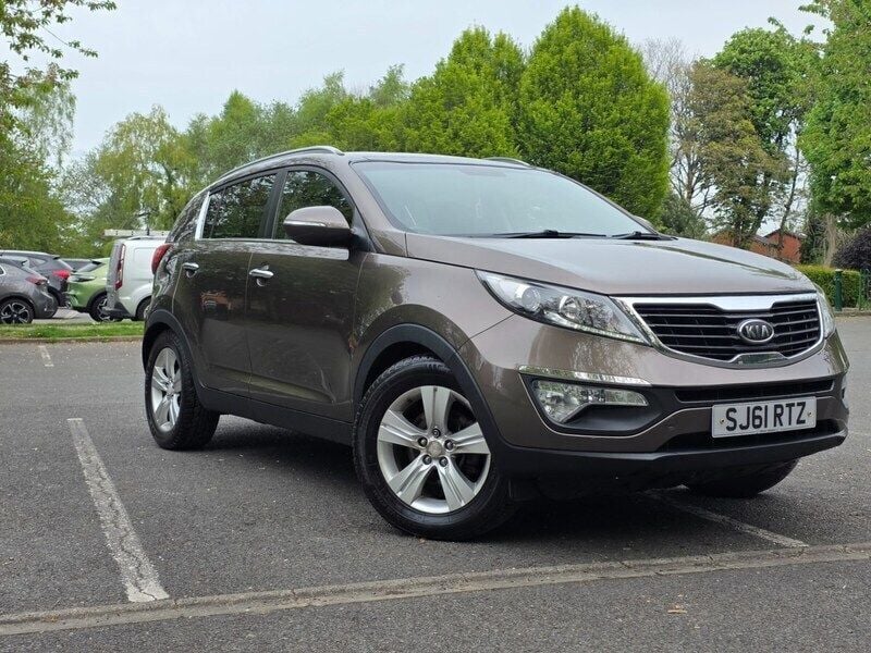 Brown Used 2011 Kia Sportage 2 SUV | £3,490 (Fair price) - Image 1/4