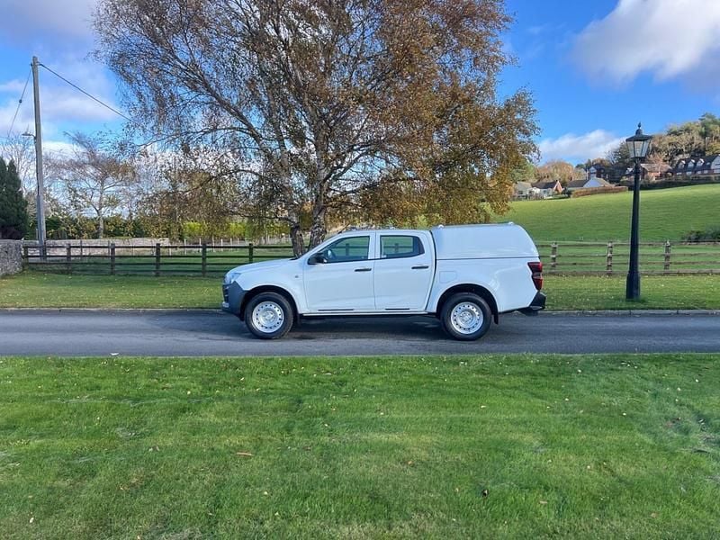 White Used 2021 Isuzu D-Max Pickup | £15,450 (Good price) - Image 1/4