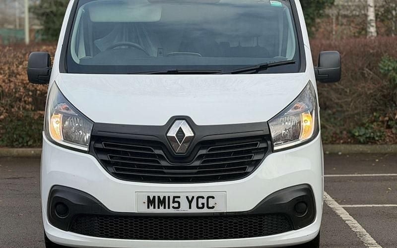 Used Renault Trafic Business 114 HP (83 kW) 2015 White MPV