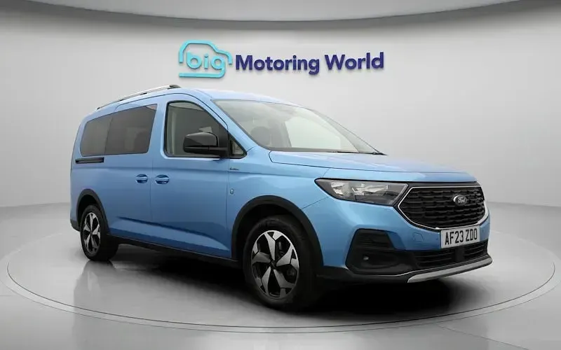 Used Ford Tourneo Connect Active 122 HP (89 kW) 2026 MPV
