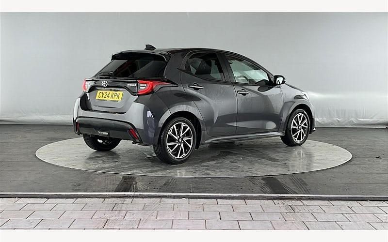 Used Toyota Yaris Hybrid Design 116 HP (85 kW) 2026 Hatchback