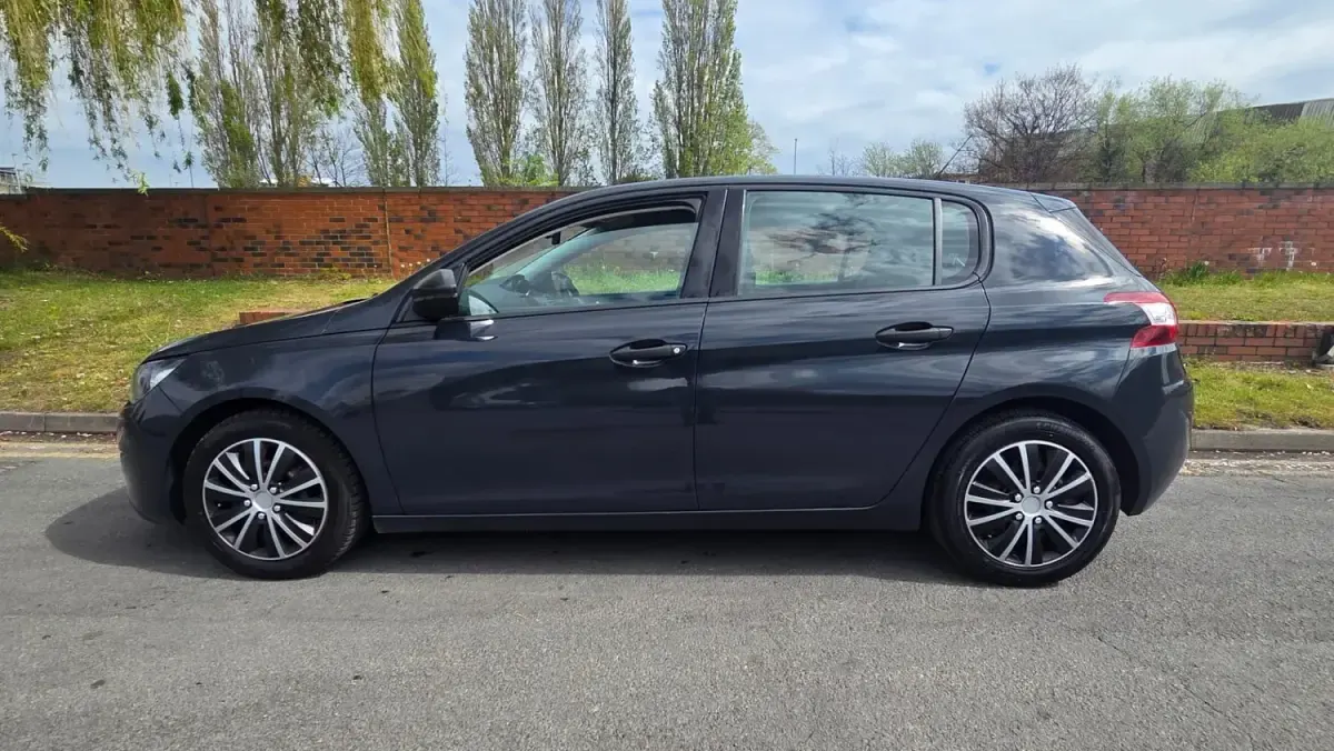 Używany Peugeot 308 Access 2017 Szary Hatchback