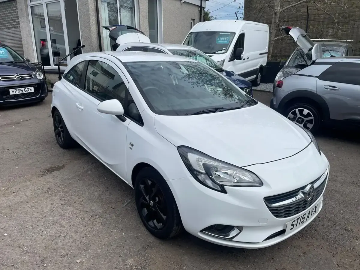 Second-hand Vauxhall Corsa SRi 2015 Alb Hatchback