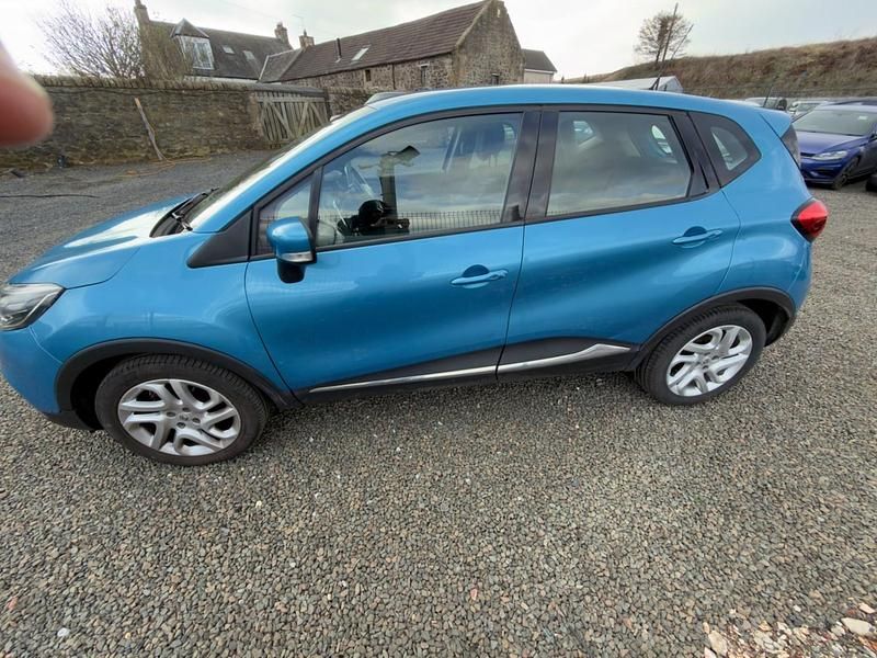 Used Renault Captur Dynamique 2014 Blue SUV