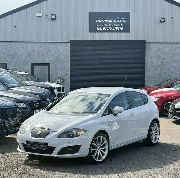 Used Seat Leon Copa 105 HP (77 kW) 2012 White Hatchback