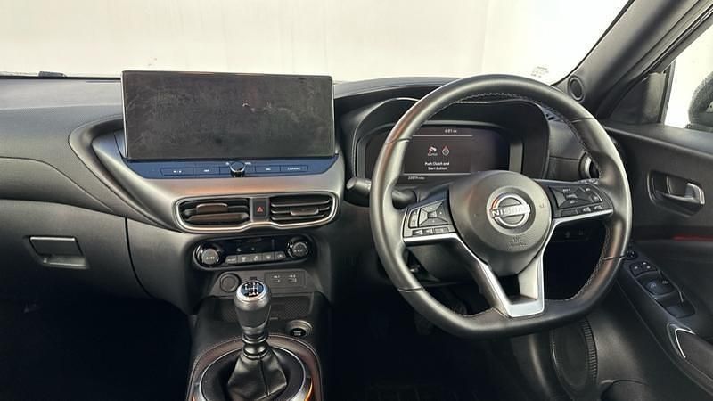 Used Nissan Juke N-Connecta 114 HP (83 kW) 2024 Grey SUV