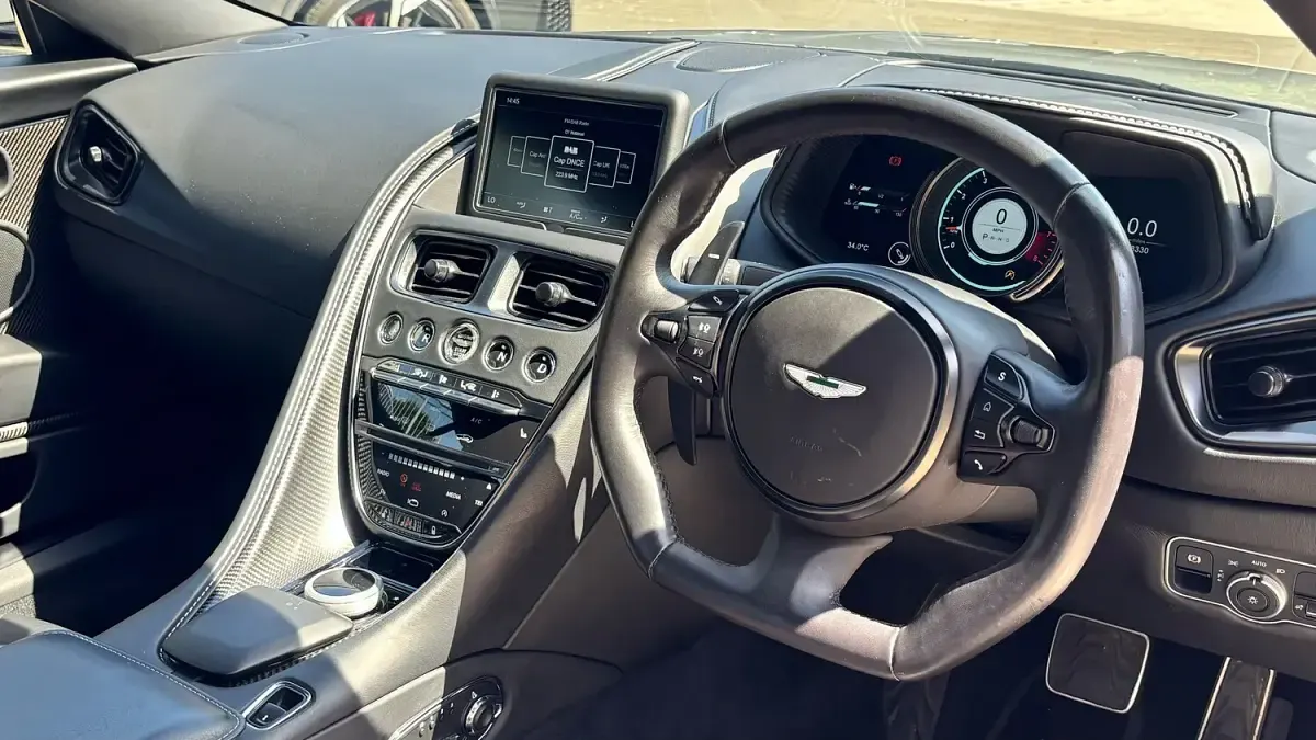 Used Aston Martin DB11 630 HP (463 kW) 2021 Grey Coupe