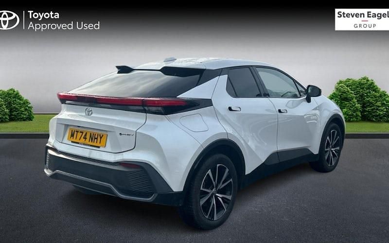 Used Toyota C-HR Design 223 HP (164 kW) 2025 SUV