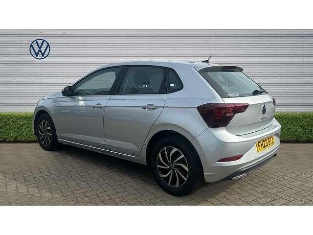 Used VW Polo Life 95 HP (69 kW) 2023 Silver Hatchback