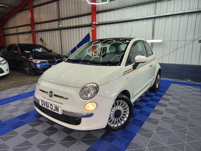 Used Fiat 500 Lounge 69 HP (50 kW) 2011 White Hatchback