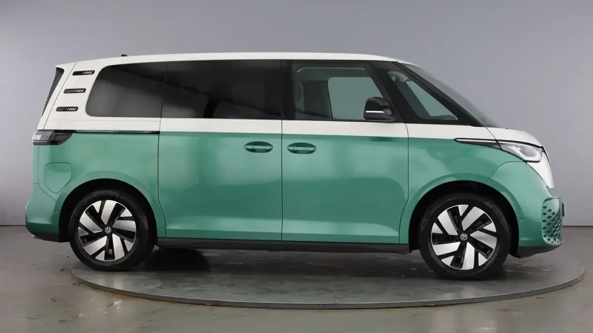 Usado VW ID. Buzz Pro 150 kW (204 CV) 2024 Blanco Monovolumen