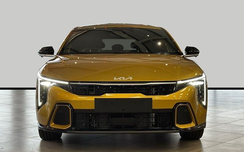 New Kia K4 GT-Line 114 HP (83 kW) 2025 Hatchback
