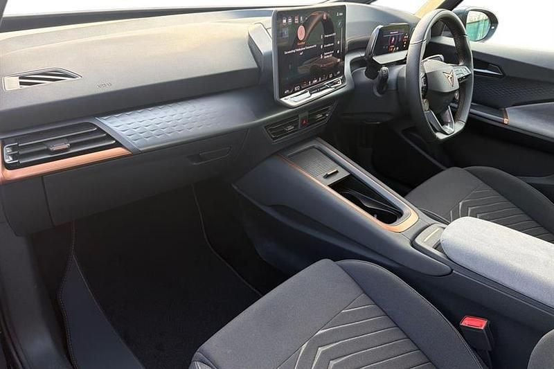 Used Cupra Born e-Boost 169 kW (231 HP) 2024 Midnight black Hatchback