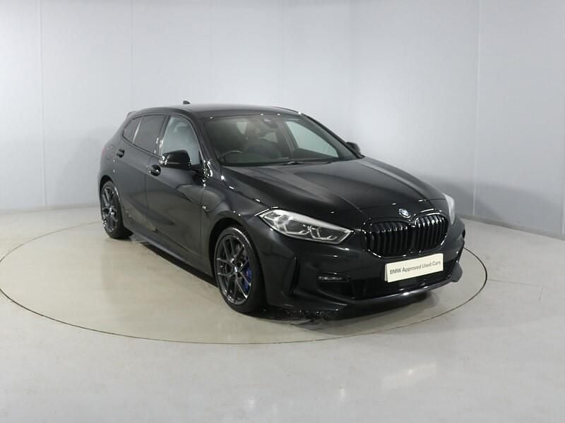 Used BMW 118 M Sport 136 HP (100 kW) 2023 Black Hatchback