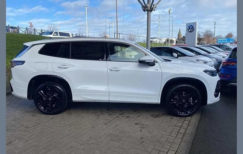 Used VW Tayron R-line 147 HP (108 kW) 2025 White SUV