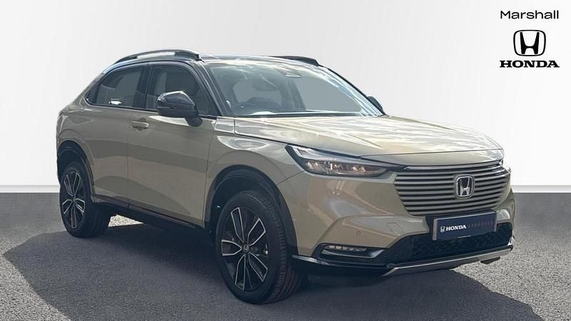Two tone solid/metallic sand khaki with crystal Used 2022 Honda HR-V Advance SUV | £22,464 (Fair price) - Image 1/4