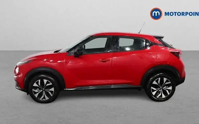 Used Nissan Juke Acenta 114 HP (83 kW) 2022 Red SUV