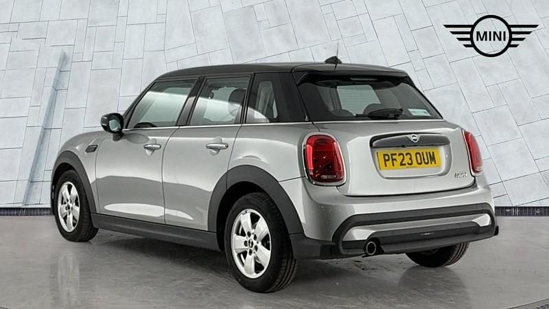Used Mini Cooper Classic 134 HP (98 kW) 2023 Silver Hatchback