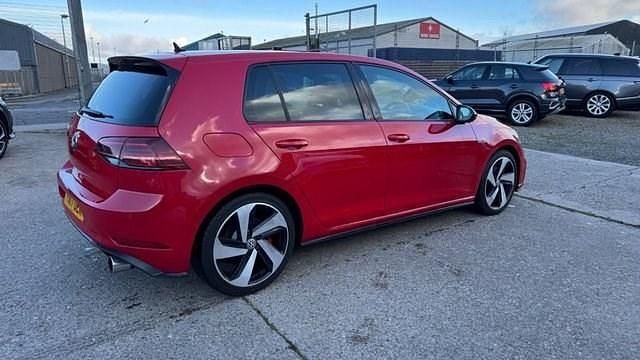 Used VW Golf VII GTI 230 HP (169 kW) 2017 Red Hatchback