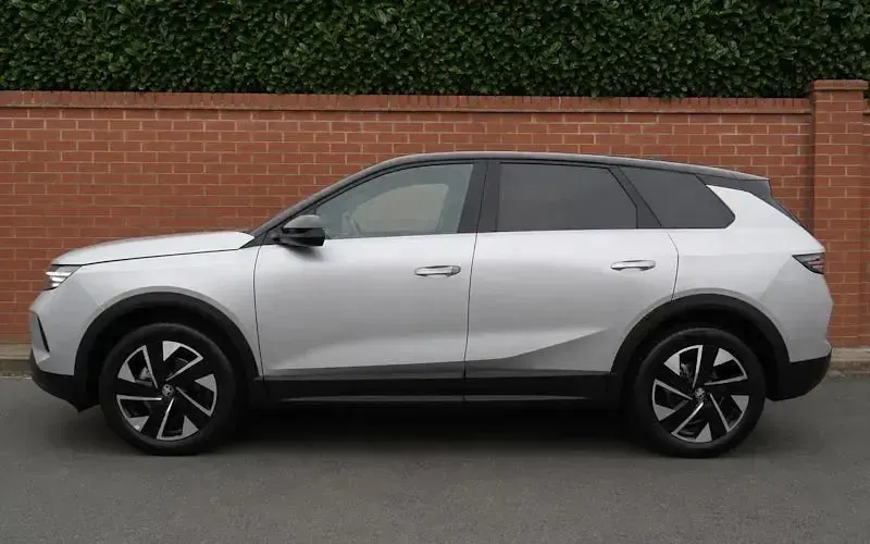 New Vauxhall Grandland X Ultimate 145 HP (106 kW) 2026 SUV