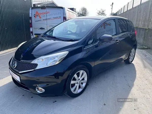 Used Nissan Note Tekna 90 HP (66 kW) 2014 Black Hatchback