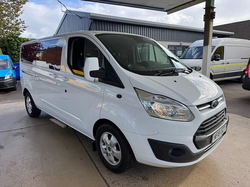 Used Ford Tourneo Titanium 130 HP (95 kW) 2018 White MPV