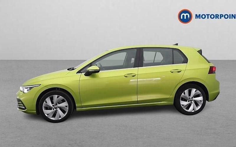 Second-hand VW Golf VIII Style 150 CP (110 kW) 2024 Hatchback