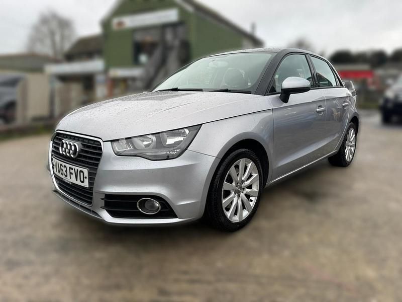 Used Audi A1 Sportback Sport 105 HP (77 kW) 2014 Silver Hatchback