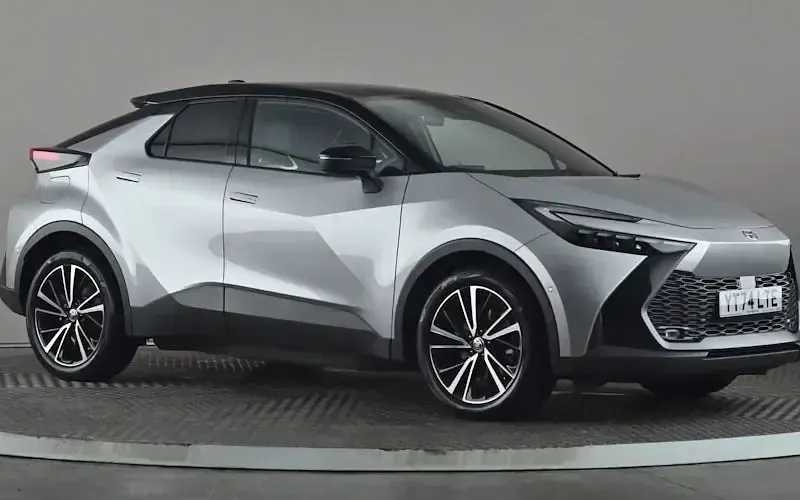 Used Toyota C-HR 223 HP (164 kW) 2026 SUV
