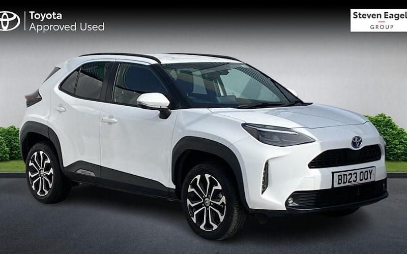 Used Toyota Yaris Hybrid Design 116 HP (85 kW) 2026 Estate