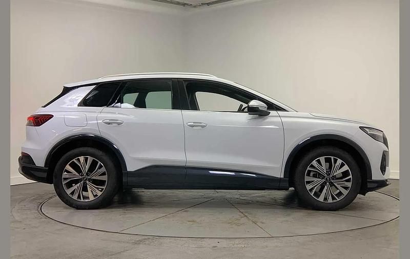 Used Audi Q4 e-tron Sport 210 kW (286 HP) 2025 White SUV