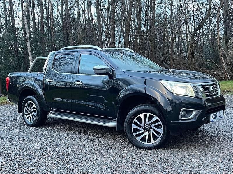 Black Used 2017 Nissan Navara Tekna Pickup | £11,495 (Fair price) - Image 1/3