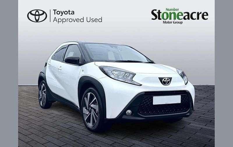 Used Toyota Aygo X 72 HP (52 kW) 2025 White SUV