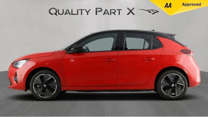 Usado Vauxhall Corsa-e Edition 100 kW (136 HP) 2022 Vermelho Citadino