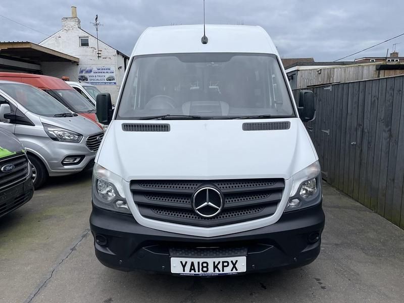 Used Mercedes Sprinter 140 HP (102 kW) 2018 White Van