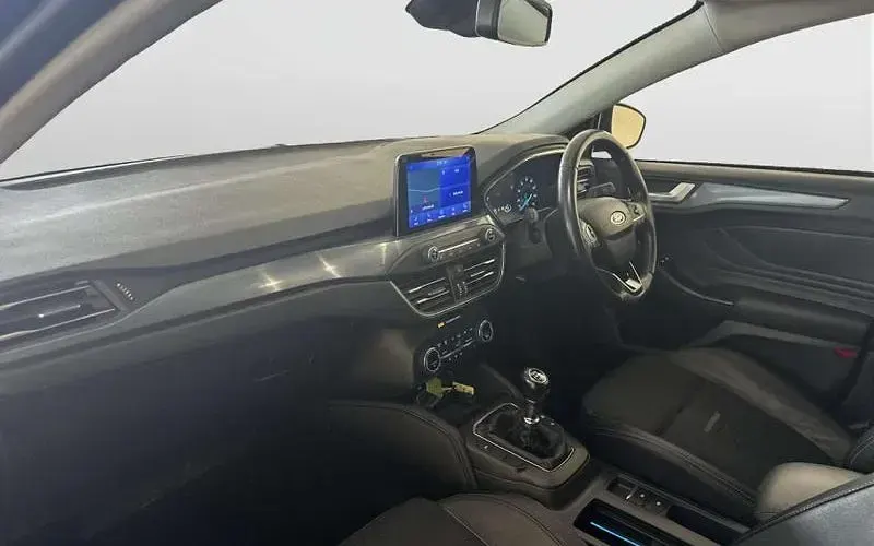 Used Ford Focus Active X 125 HP (91 kW) 2020 Blue Estate